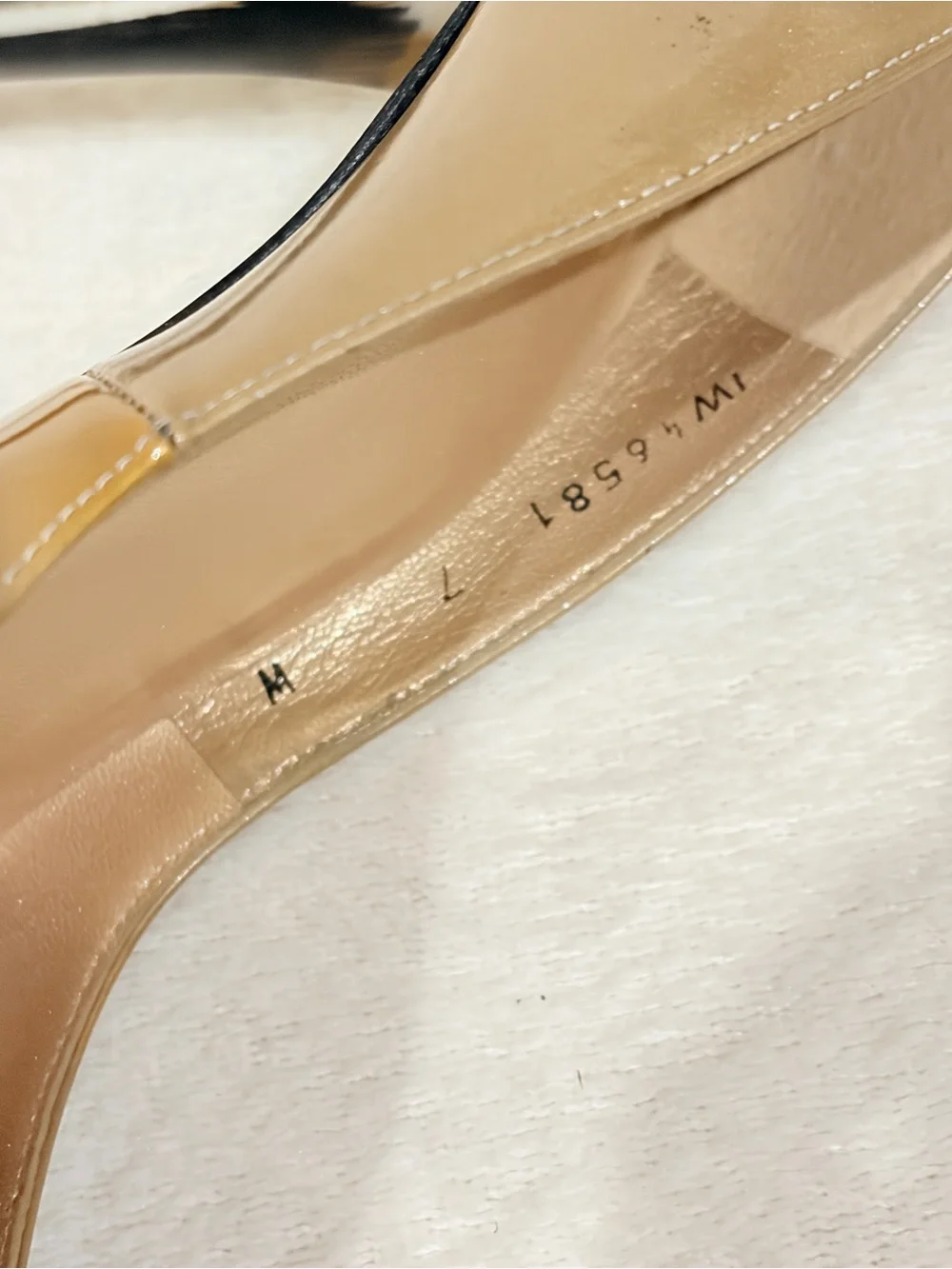 Stuart Weitzman Adobe Gold/Olive Patent Leather Pointed Toe Pumps wTortoise Heel